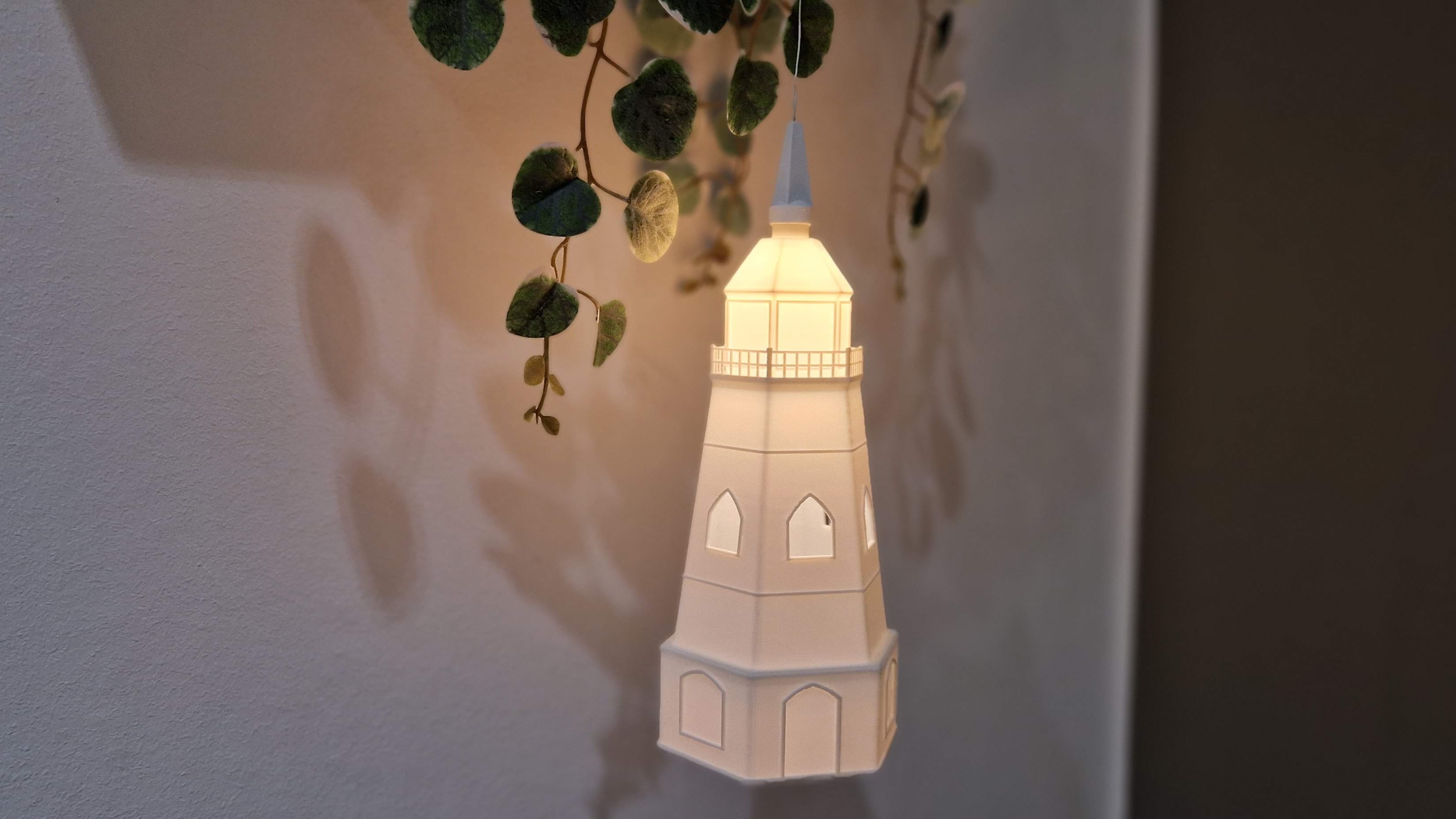 Leuchtturm Hilde in Größe L und XL